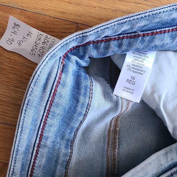 NWT EDGELY JEANS BY MAURICES,  16 REGULAR - Picture 4 of 4